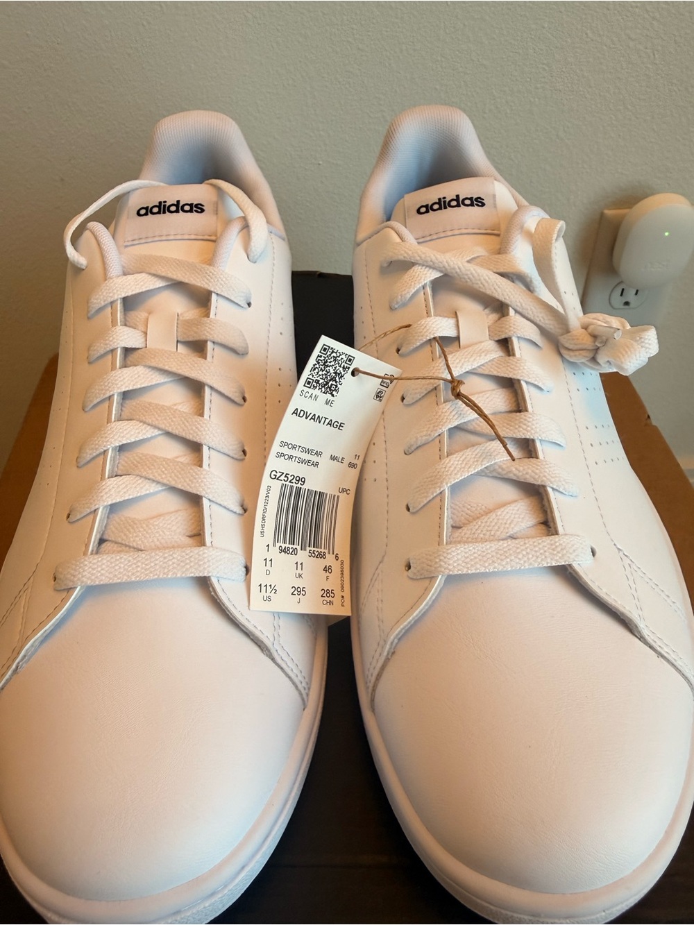adidas Advantage White/Legend Ink Low Top Lace-Up Leather Sneakers Sz 11.5